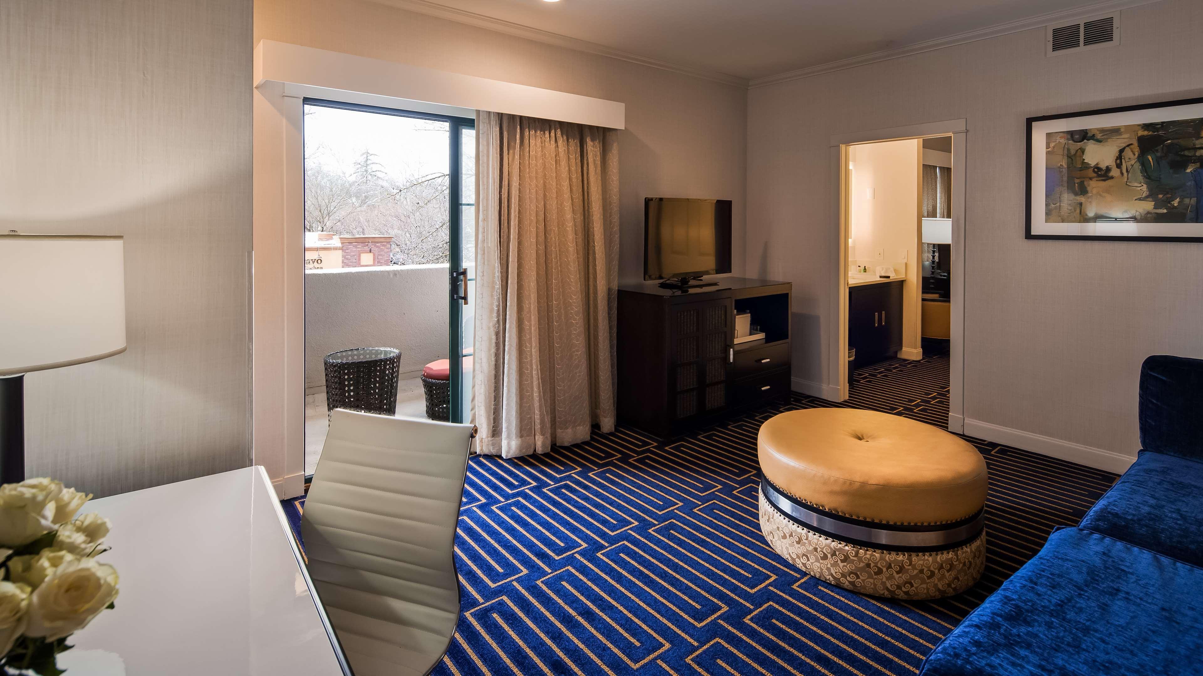 Western Palm Court Hotel Davis