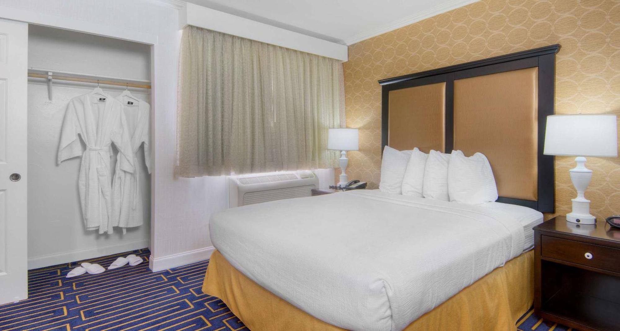 Hotel Western Palm Court Davis