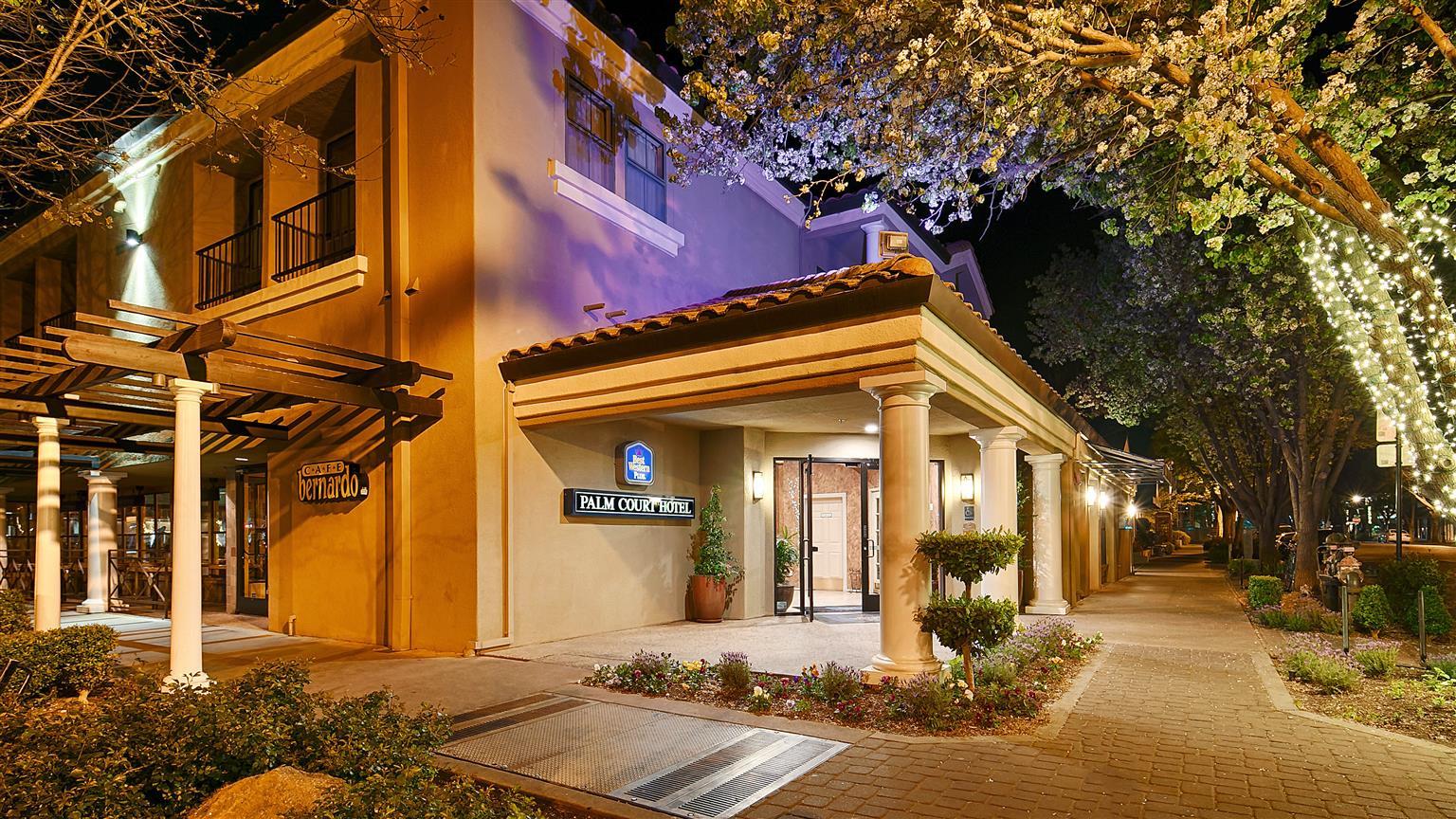 Western Palm Court Hotel