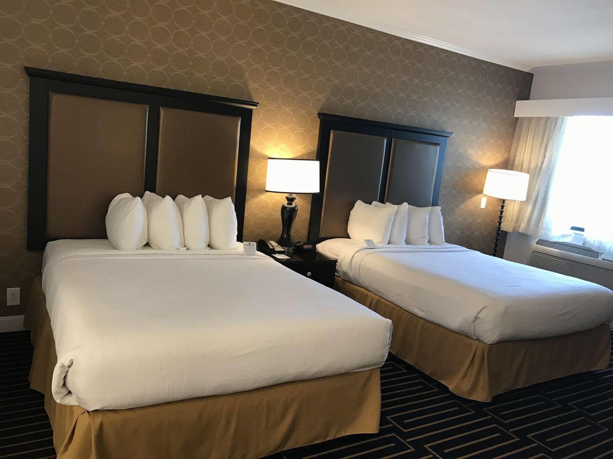 Western Palm Court Hotel
