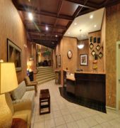 Western Palm Court Hotel Davis