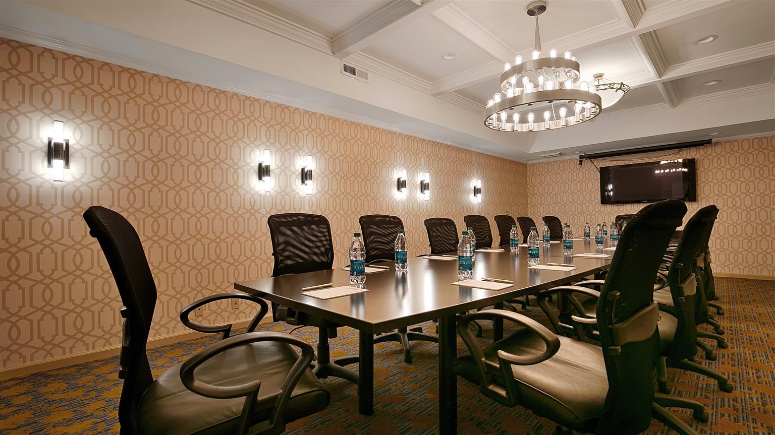 Western Palm Court Hotel 4*