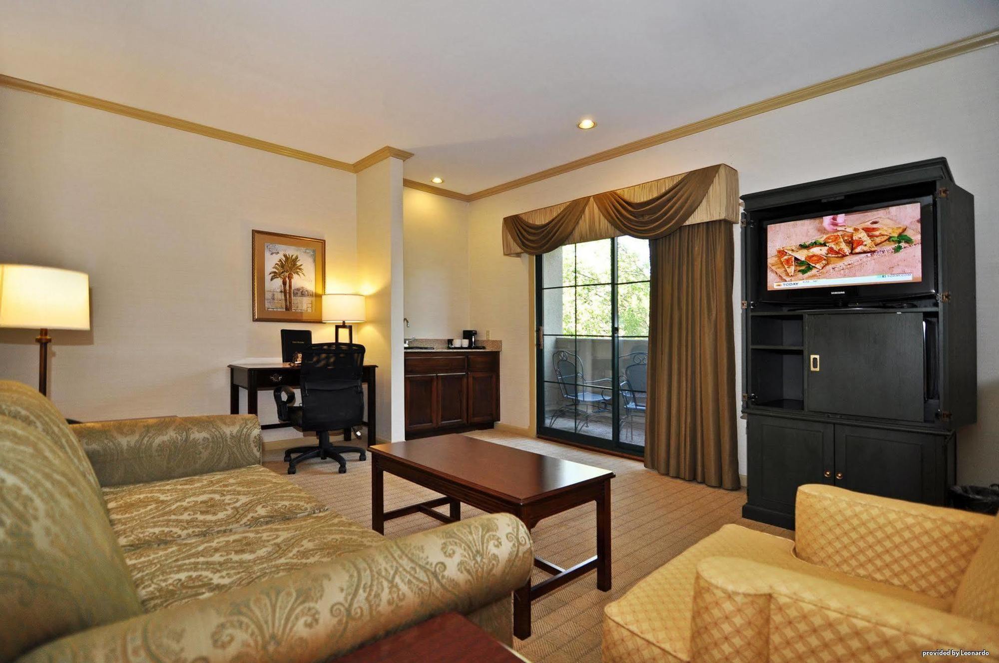 Western Palm Court Hotel Davis